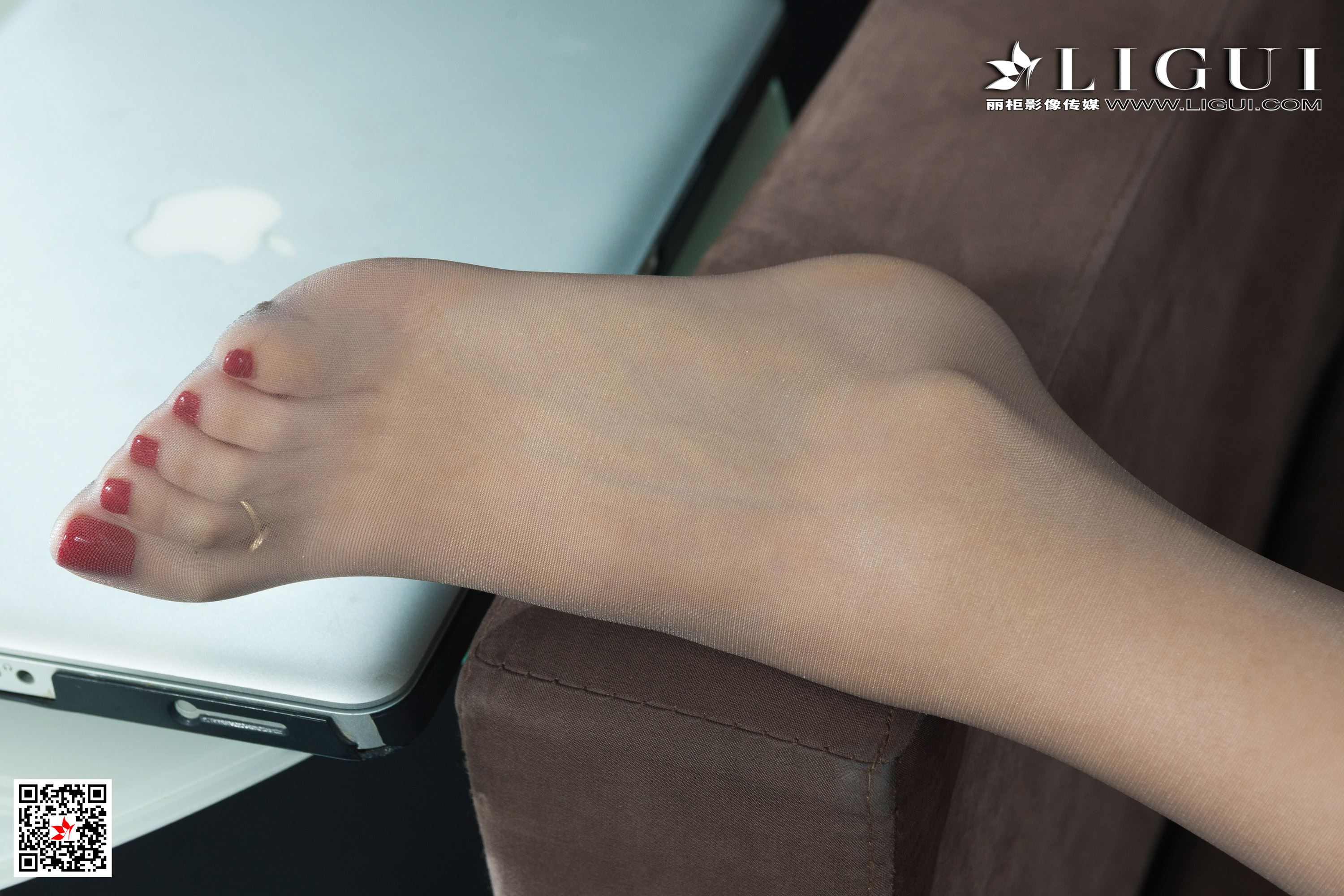 Ligui丽柜  2021.01.25 《职场新秀》可心